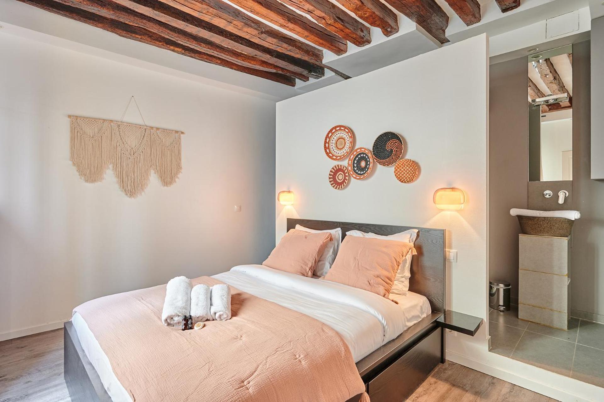 Apartment Center Of Paris By Studio Prestige Exterior foto
